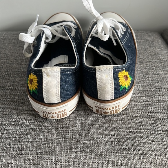 Custom converse sneakers - Picture 3 of 5